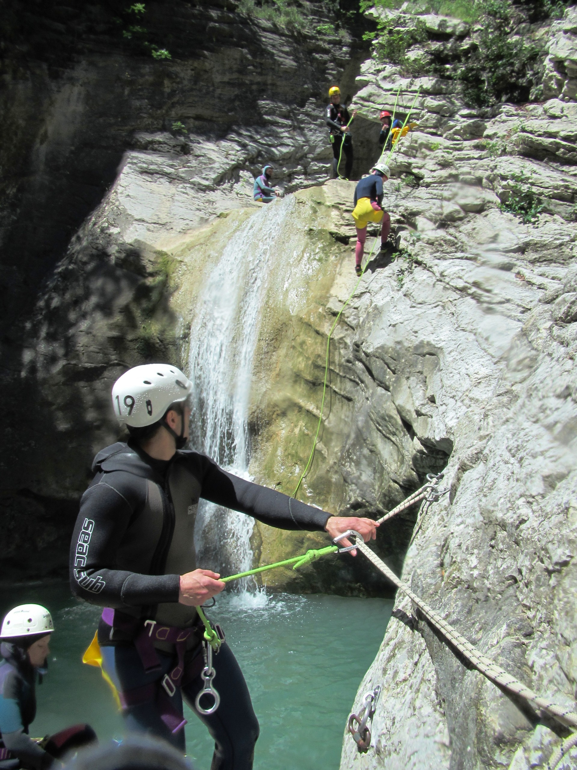 Cos'è e come si pratica il canyoning?