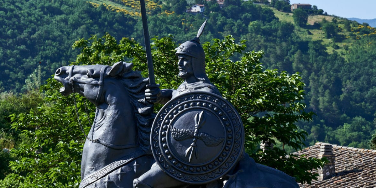 Castrum, fortress and resort: the history of a castle